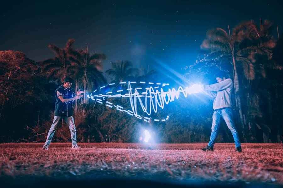 5 Amazing Ideas for Light Painting Photography