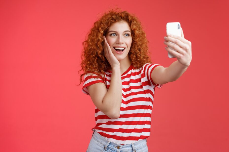 Do You Know about These 9 Types of Selfies?