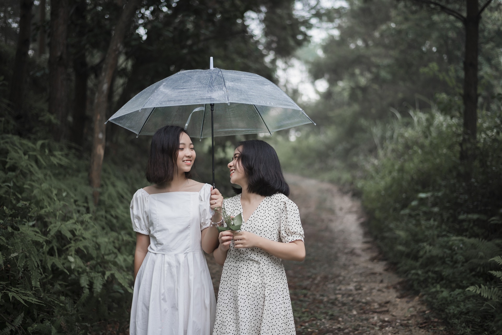 Sisters Photoshoot Ideas at Home