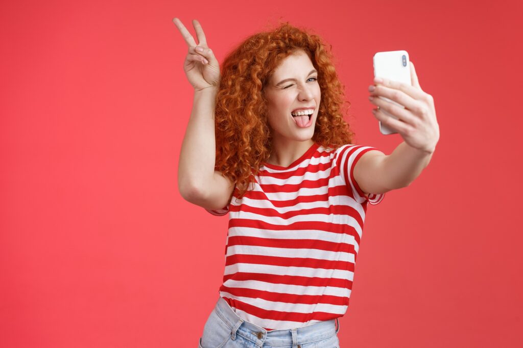 Do You Know about These 9 Types of Selfies?