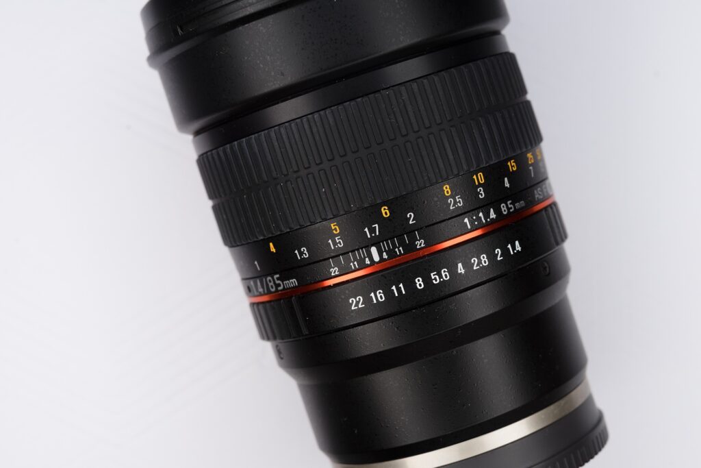 Everything You Need to Know About the Samyang 85mm 1.4 Canon RF